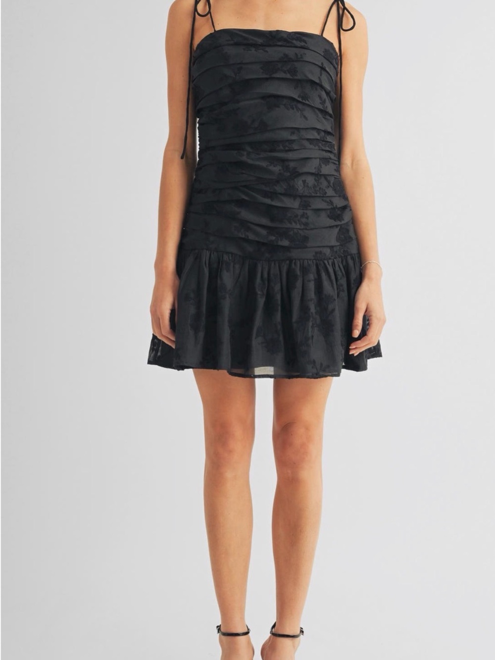 NWT Arose Studio Black Floral Jacquard Ruched Tie-Strap Mini Dress Size Large